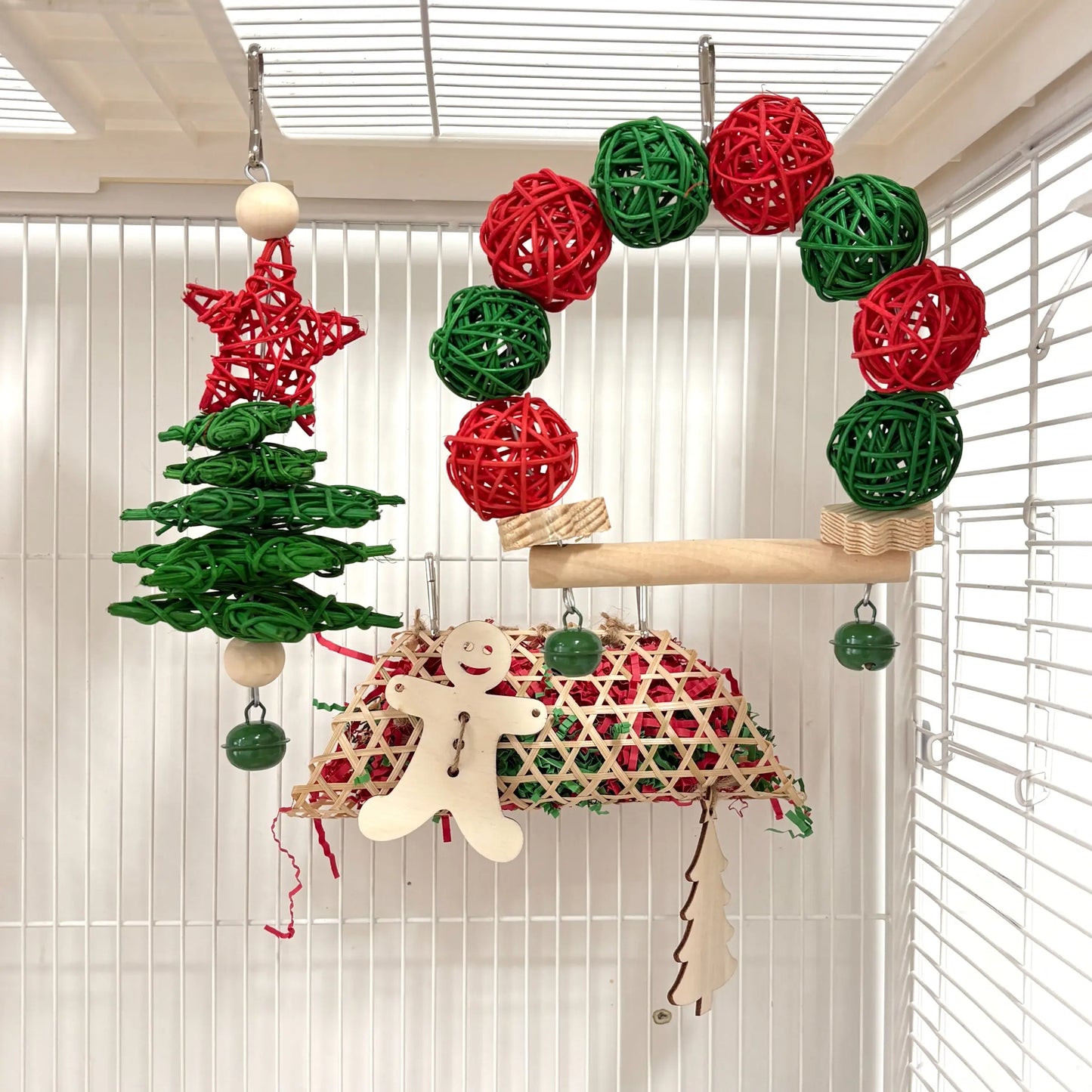 3Pcs Parrot Christmas Toy Set, Festive Parrot Vine Ball Swing Tree, Ideal for Small Parrots, Fun Bird Play, Cage Hanging Decor